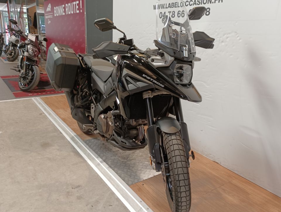 SUZUKI DL 1050 V-STROM 4