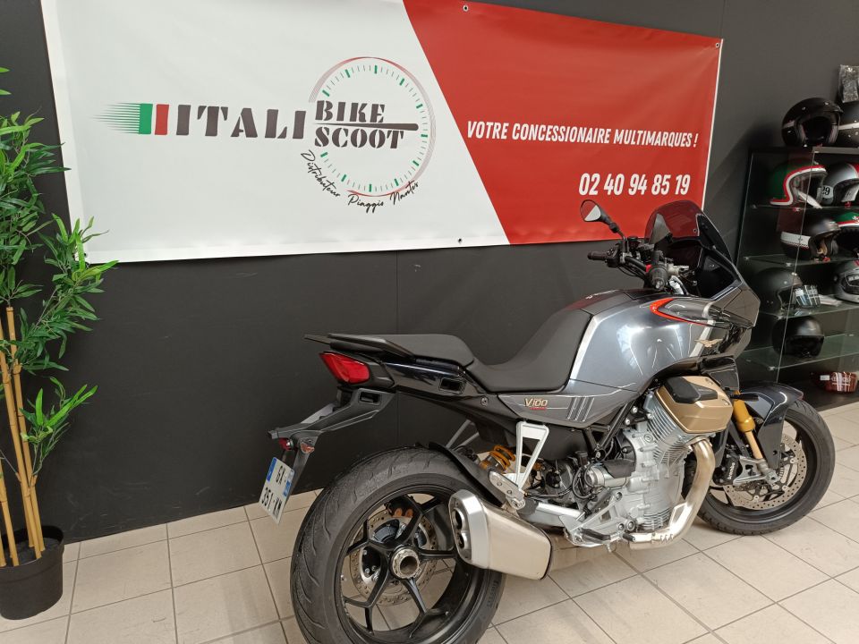 MOTO GUZZI V100  MANDELLO 4