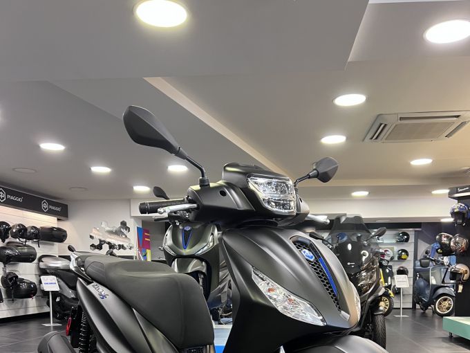 PIAGGIO Medley S 125 IGET ABS E5 4