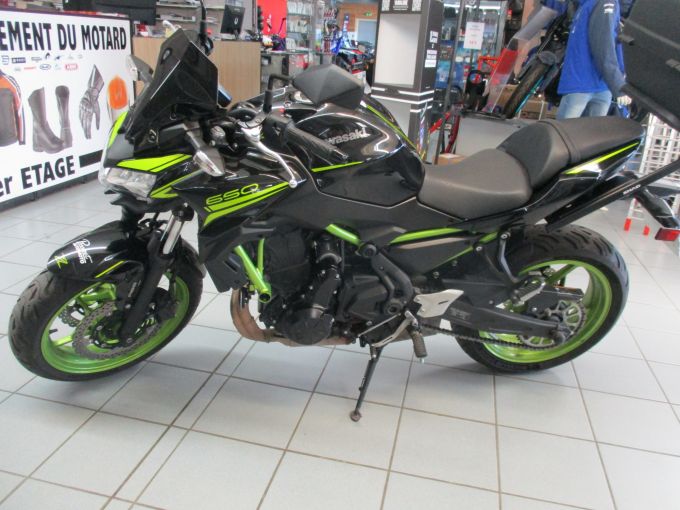 KAWASAKI Z 650 (47.5CV) 4