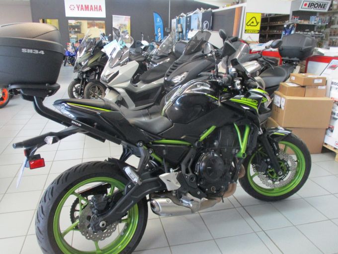 KAWASAKI Z 650 (47.5CV) 4