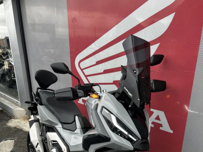 HONDA X-ADV 750 4
