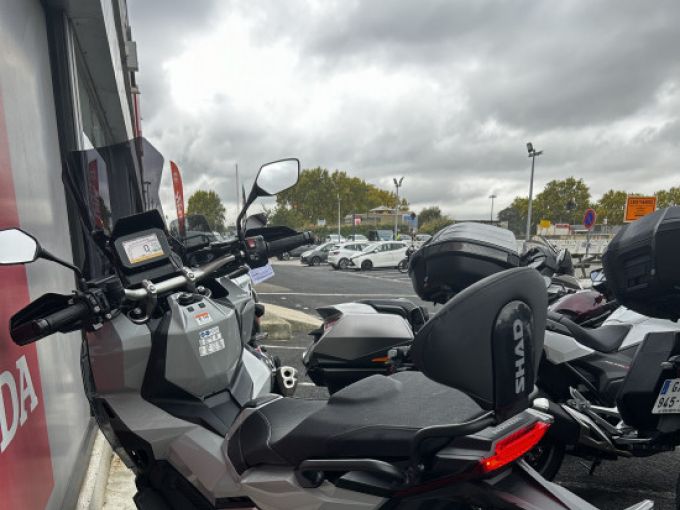 HONDA X-ADV 750 4