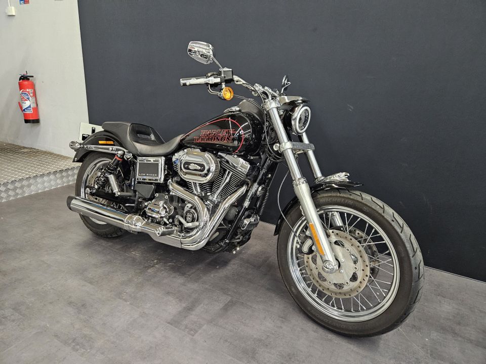 HARLEY-DAVIDSON DYNA LOW RIDER 1690 4