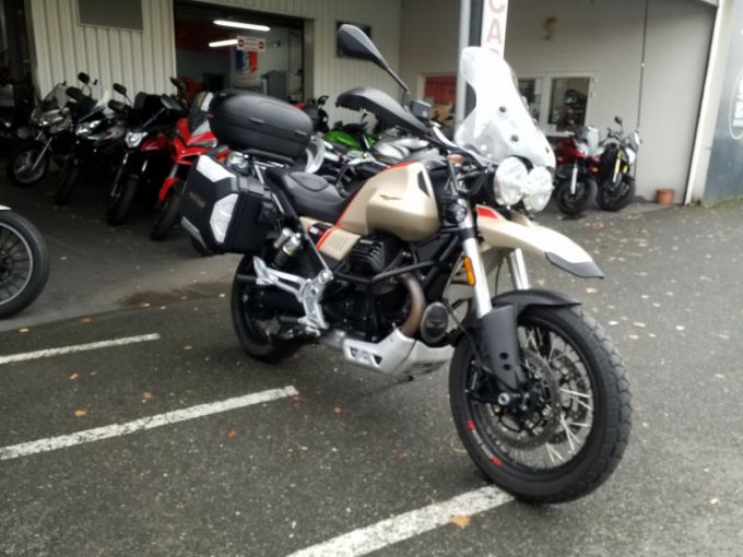 MOTO GUZZI V85 TT 4