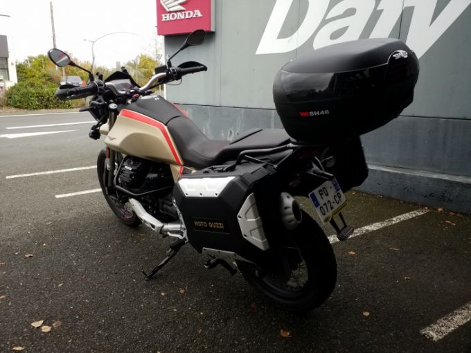 MOTO GUZZI V85 TT 4