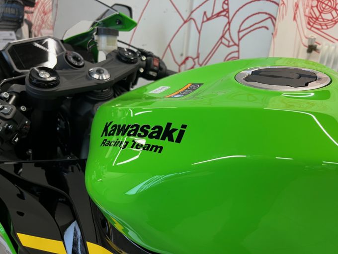 KAWASAKI ZX-6R 636 4