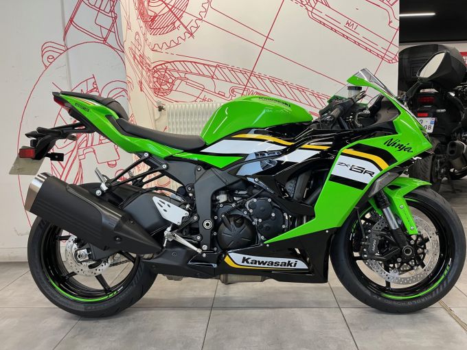 KAWASAKI ZX-6R 636 4