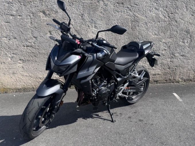 HONDA CB 750 HORNET 4