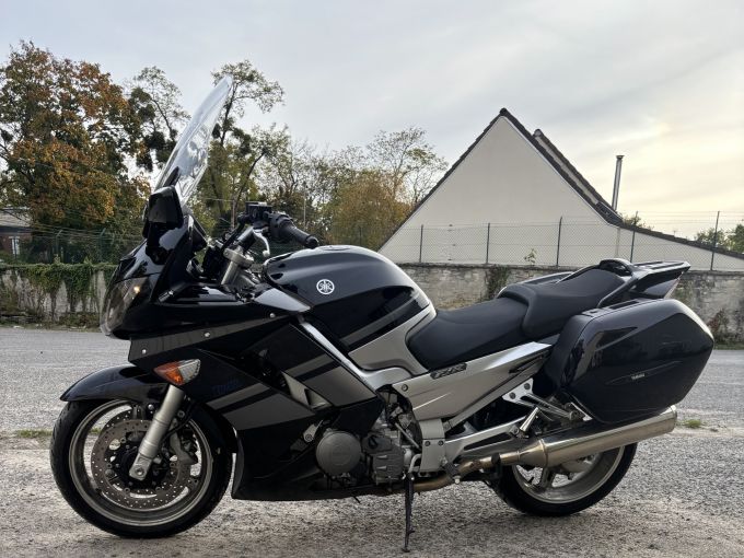 YAMAHA FJR 1300A 4