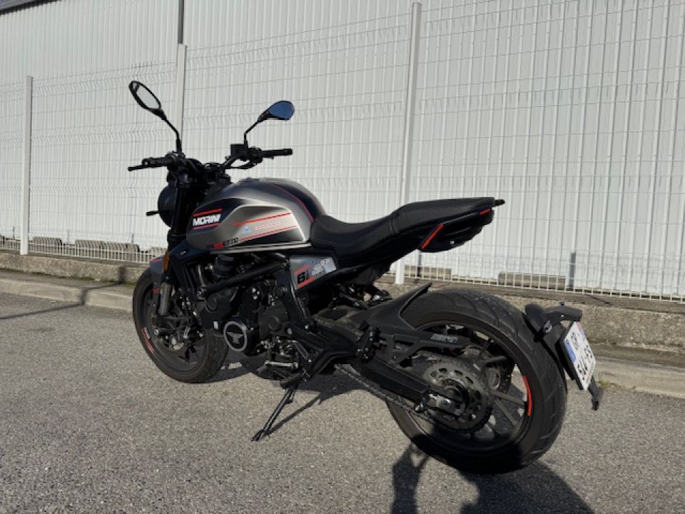 MOTO MORINI SEIEMMEZZO STR 650 4