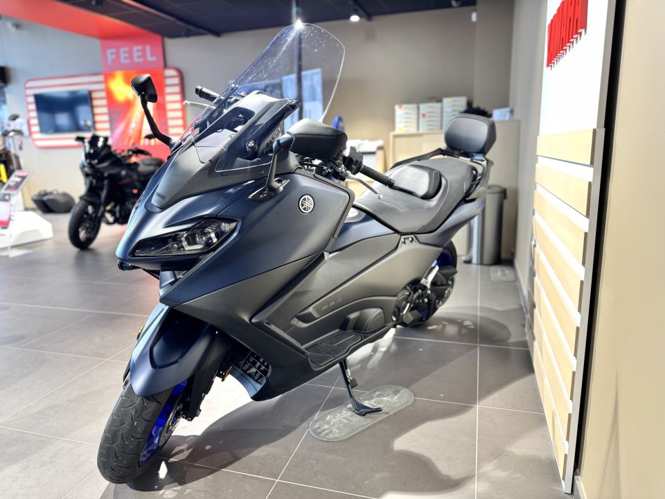 YAMAHA XP T-MAX 560 4
