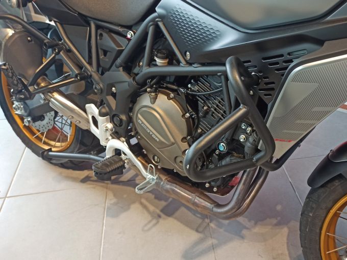 QJ MOTOR SRT 700 X TOURING 4