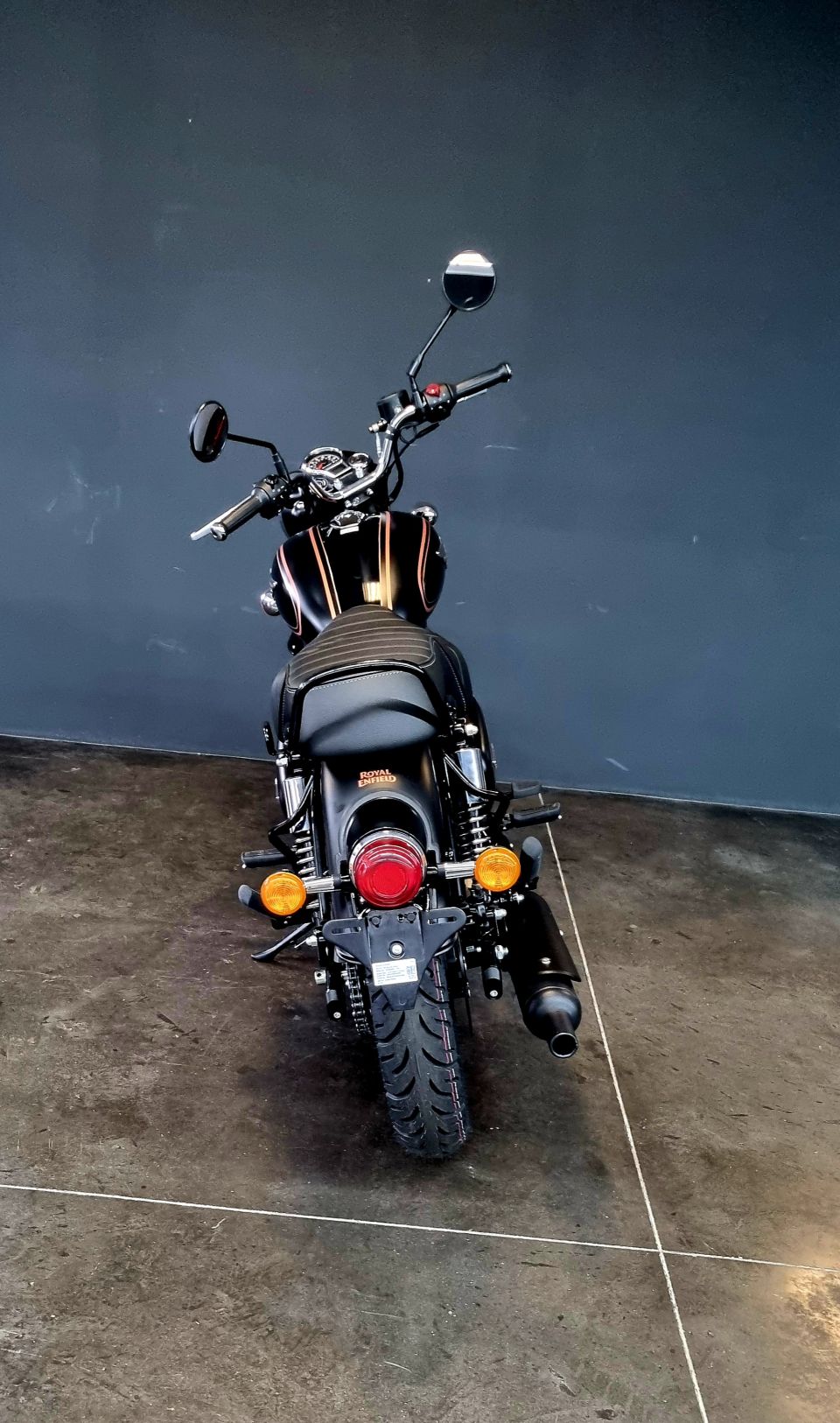 ROYAL ENFIELD BULLET 350 4