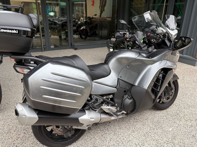 KAWASAKI GTR 1400 4