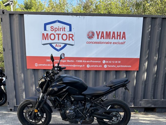 YAMAHA MT-07 (47.5CV) 4