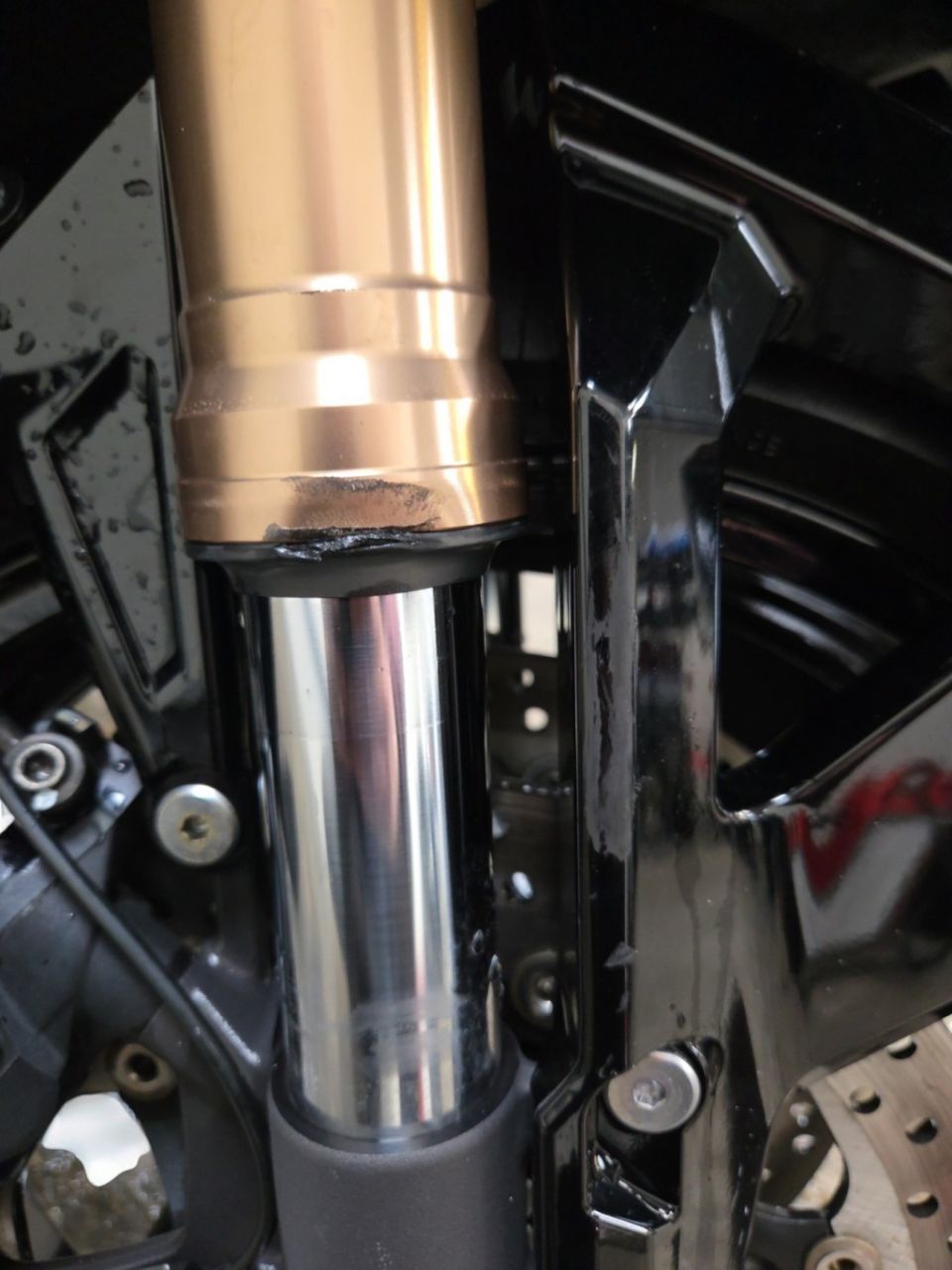 SUZUKI GSX-S 1000 GT 4