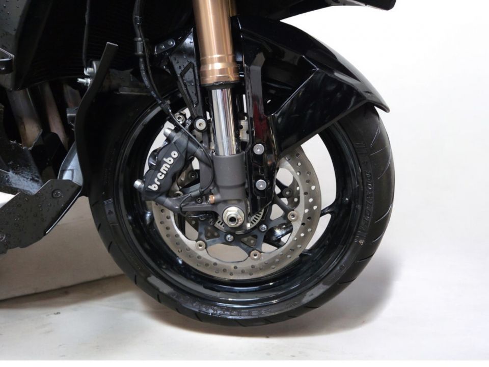 SUZUKI GSX-S 1000 GT 4