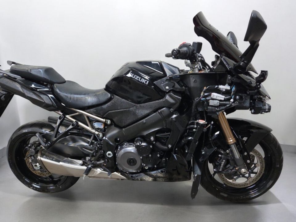 SUZUKI GSX-S 1000 GT 4