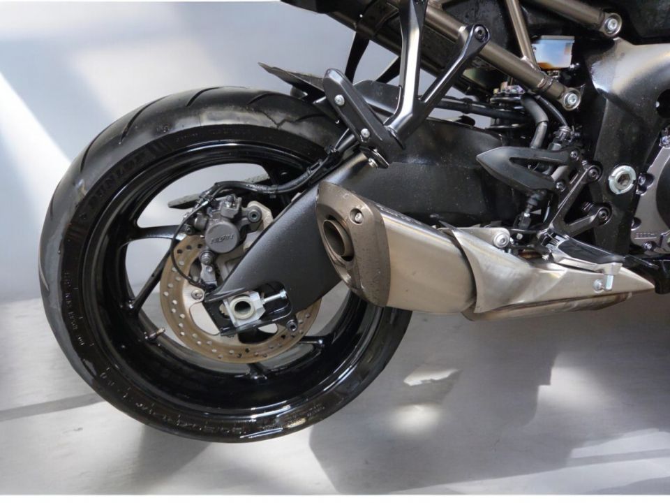 SUZUKI GSX-S 1000 GT 4