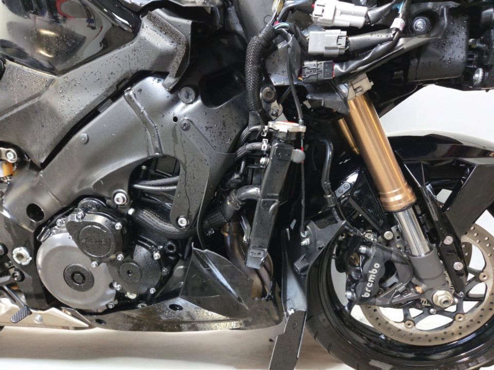 SUZUKI GSX-S 1000 GT 4