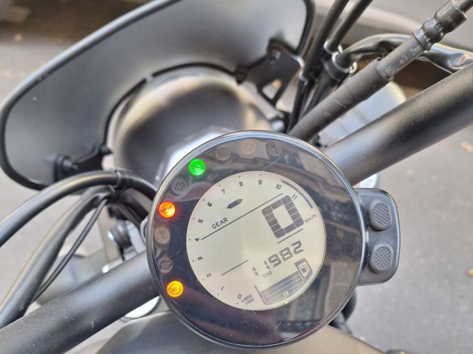 YAMAHA XSR 700 ABS 4