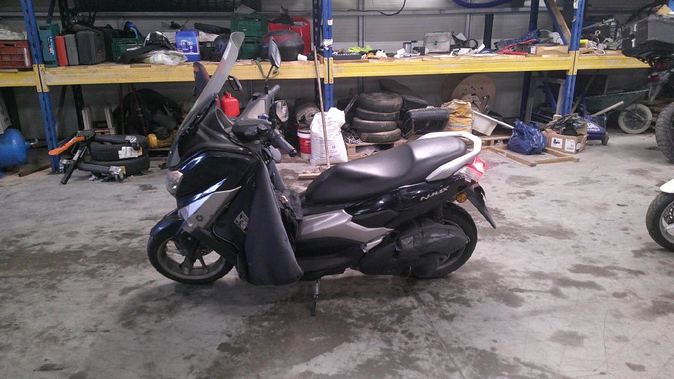 YAMAHA NMAX 125 4
