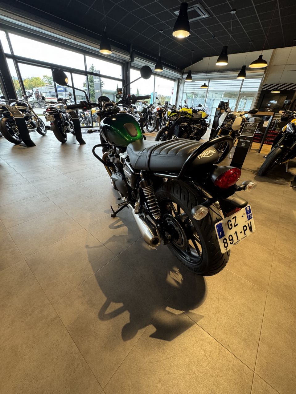 TRIUMPH SPEED TWIN 900 4