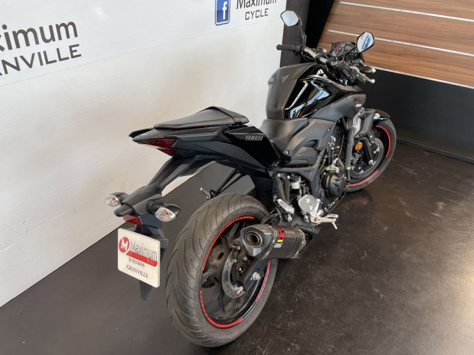 YAMAHA MT-03 4