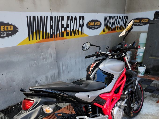 SUZUKI SFV 650 GLADIUS 4