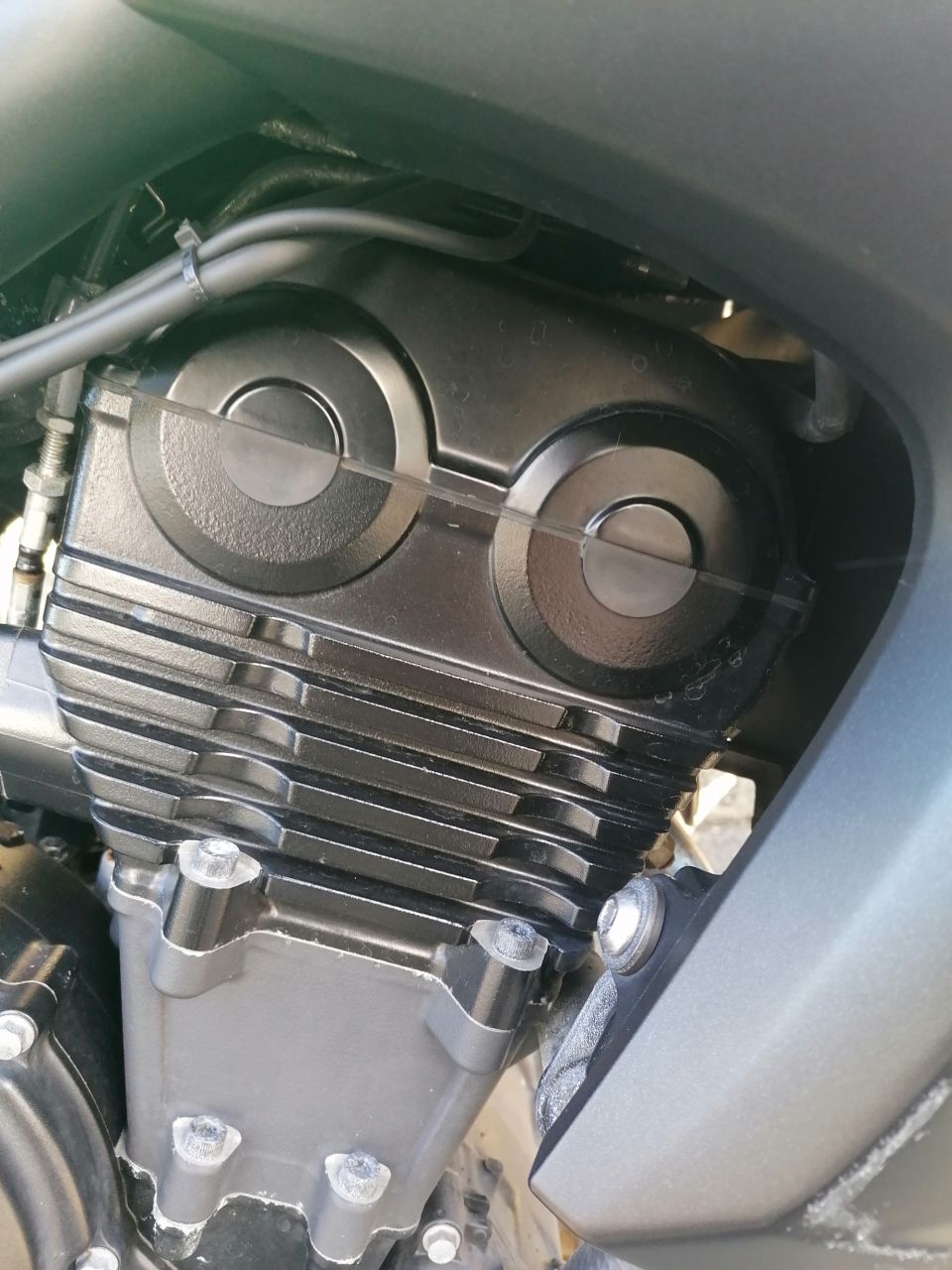 KAWASAKI ER-6 (47.5CV) 4