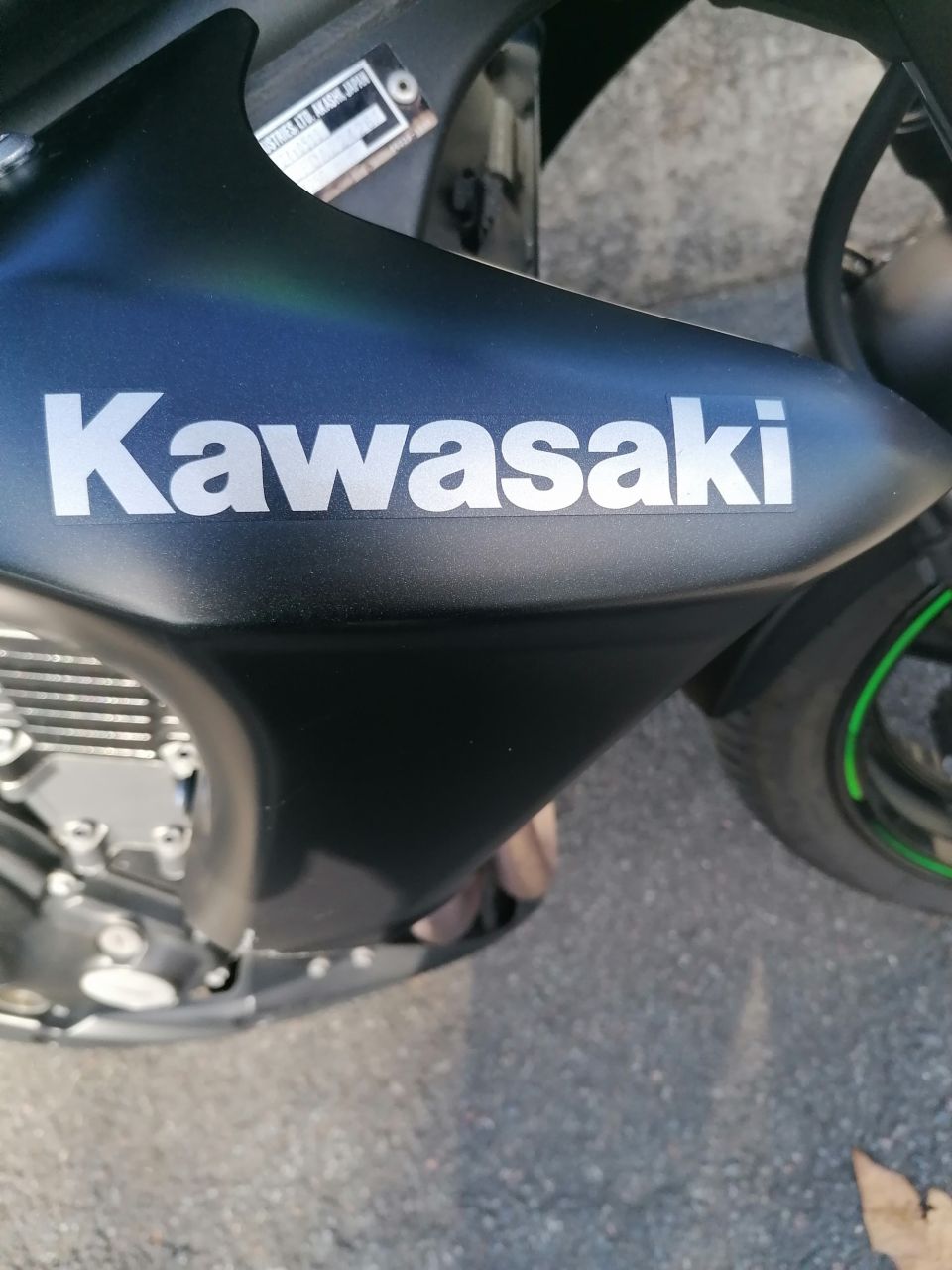 KAWASAKI ER-6 (47.5CV) 4