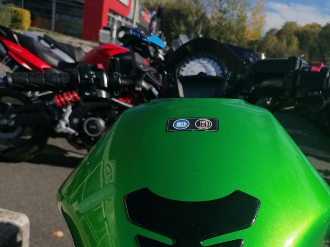 KAWASAKI ER-6 (47.5CV) 4