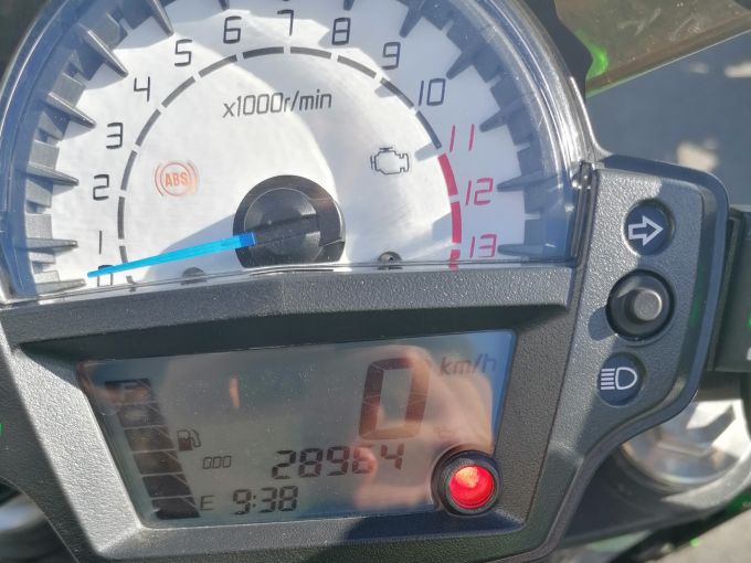 KAWASAKI ER-6 (47.5CV) 4