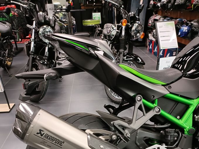 KAWASAKI ZH2 SE NEUF OKMS 2025 PACK PERFORMANCE A SAISIR Z H2 4