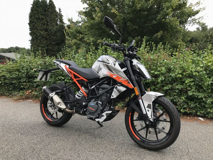 KTM 125 DUKE ABS 4