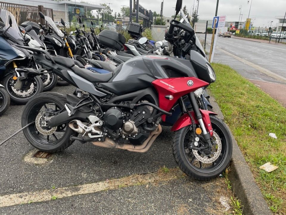 YAMAHA TRACER 900 4