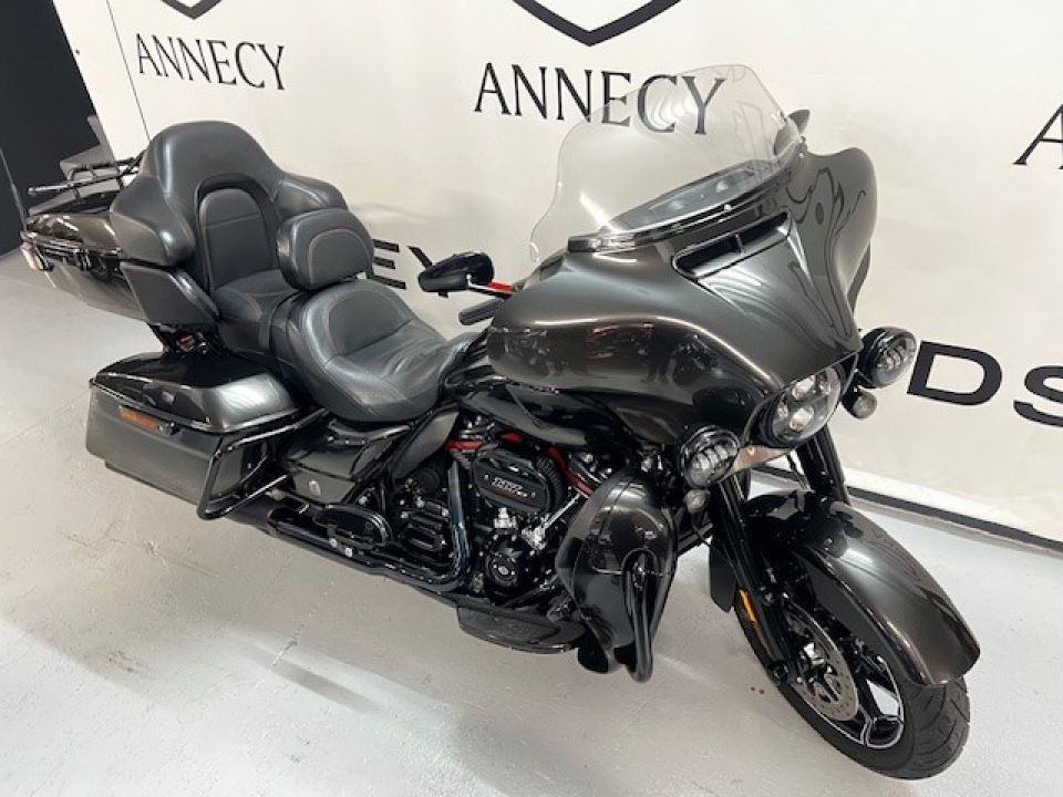 HARLEY-DAVIDSON TOURING ULTRA LIMITED 1923 CVO 4