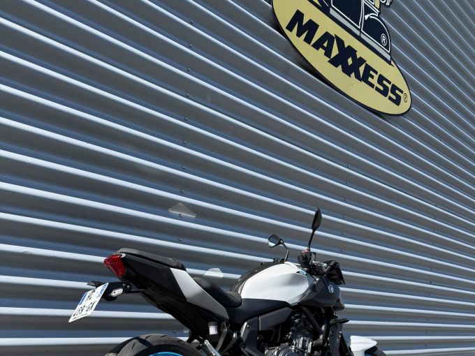 YAMAHA MT-07 (47.5CV) 4