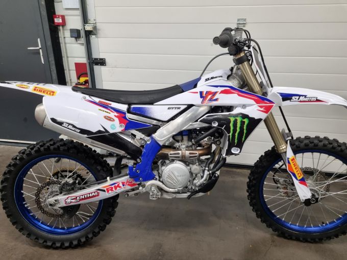 YAMAHA YZ250F 4