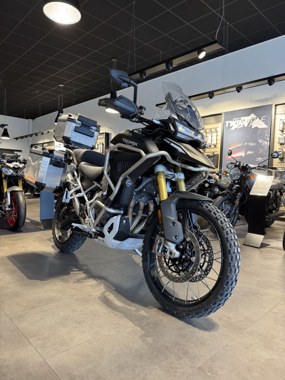TRIUMPH TIGER 1200 EXPLORER 4