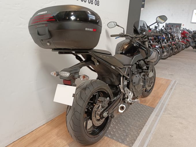 SUZUKI GSX 8S 4