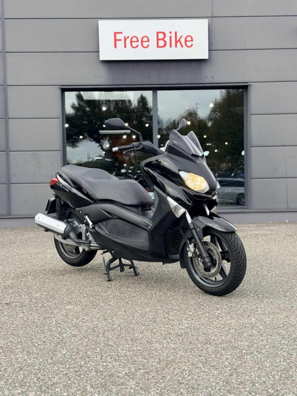 YAMAHA XMAX 125 4