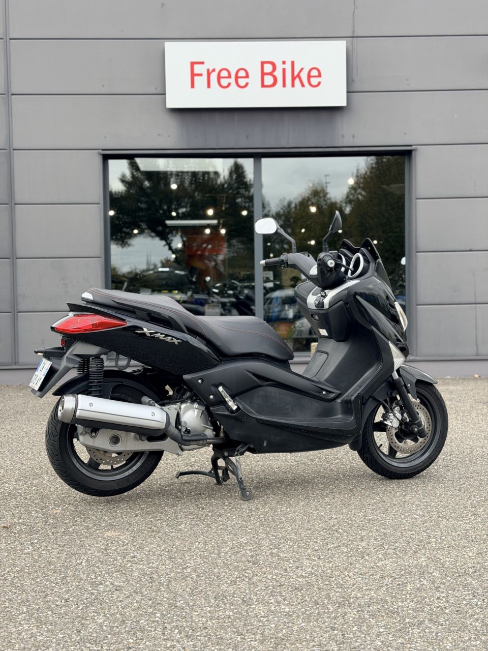 YAMAHA XMAX 125 4
