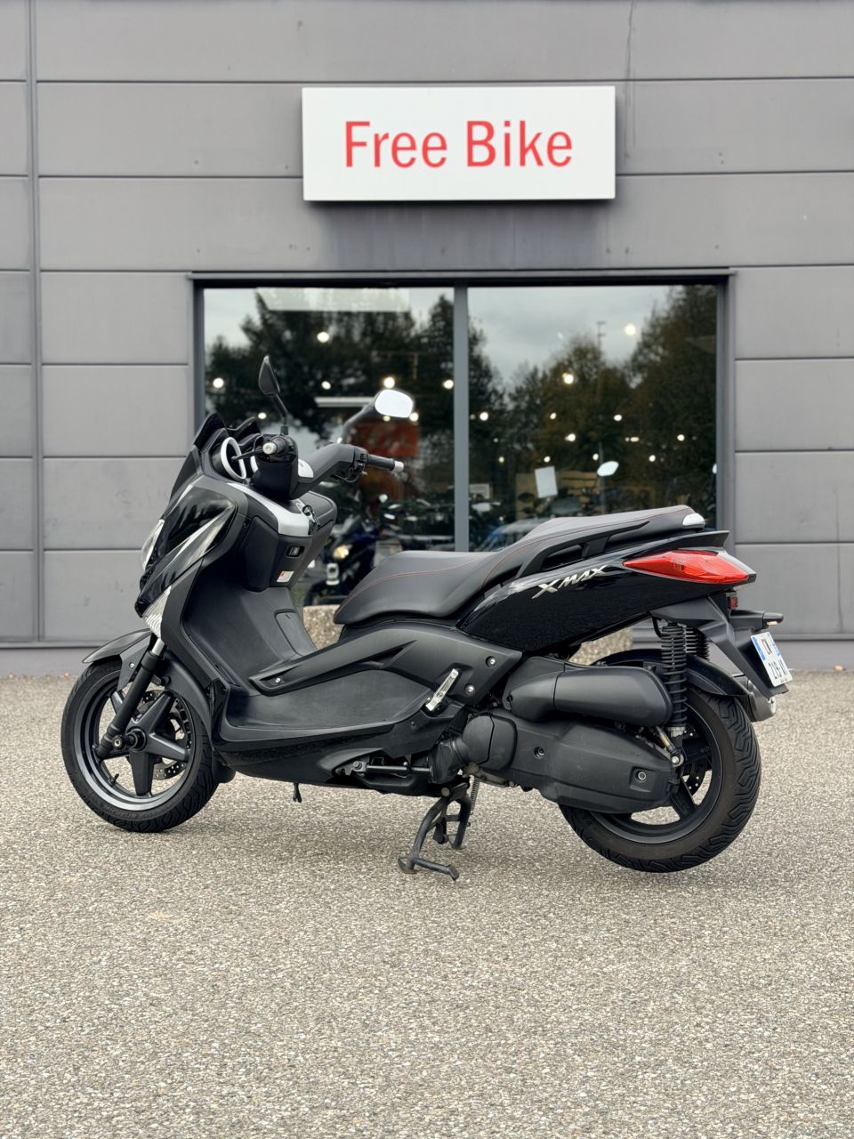 YAMAHA XMAX 125 4