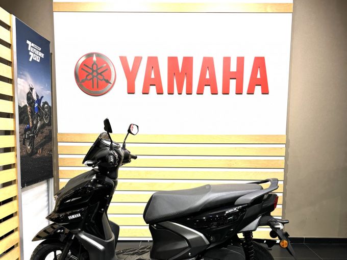 YAMAHA RayZR 125 4