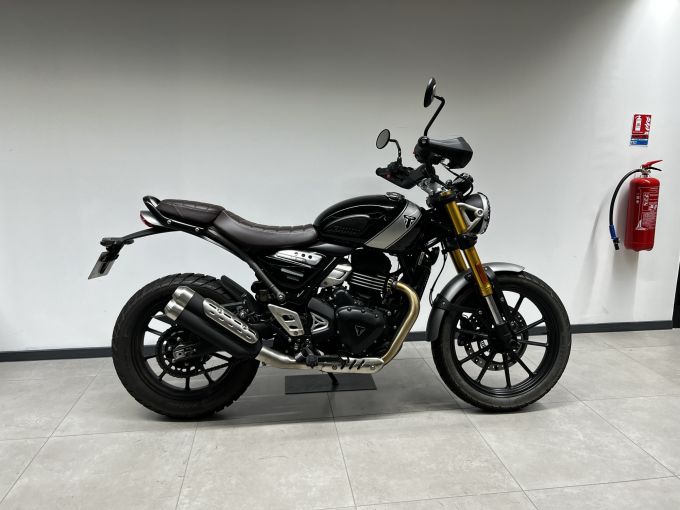 TRIUMPH Scrambler 400 X 4