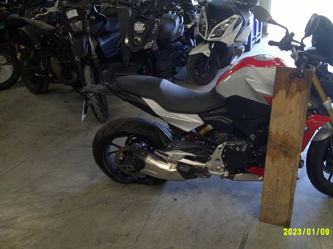 BMW F 900 R 4