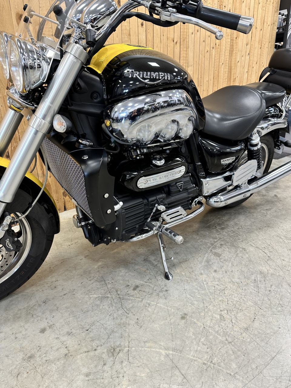 TRIUMPH Rocket III 4