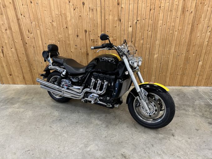 TRIUMPH Rocket III 4